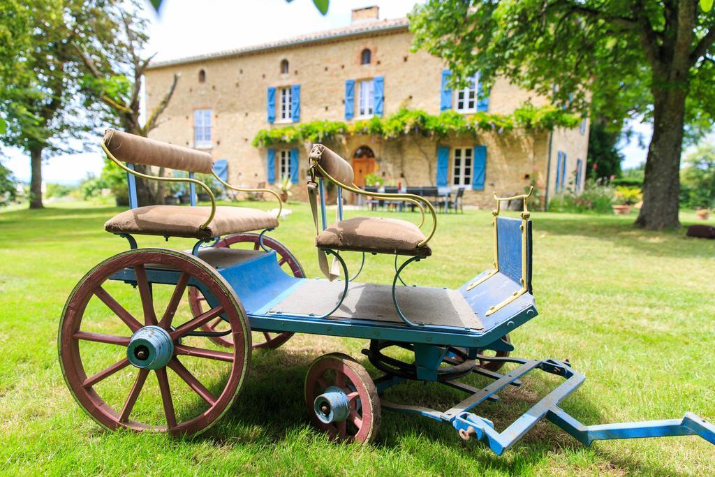 Au Mas Des Calmettes Bed & Breakfast Parisot  Екстериор снимка
