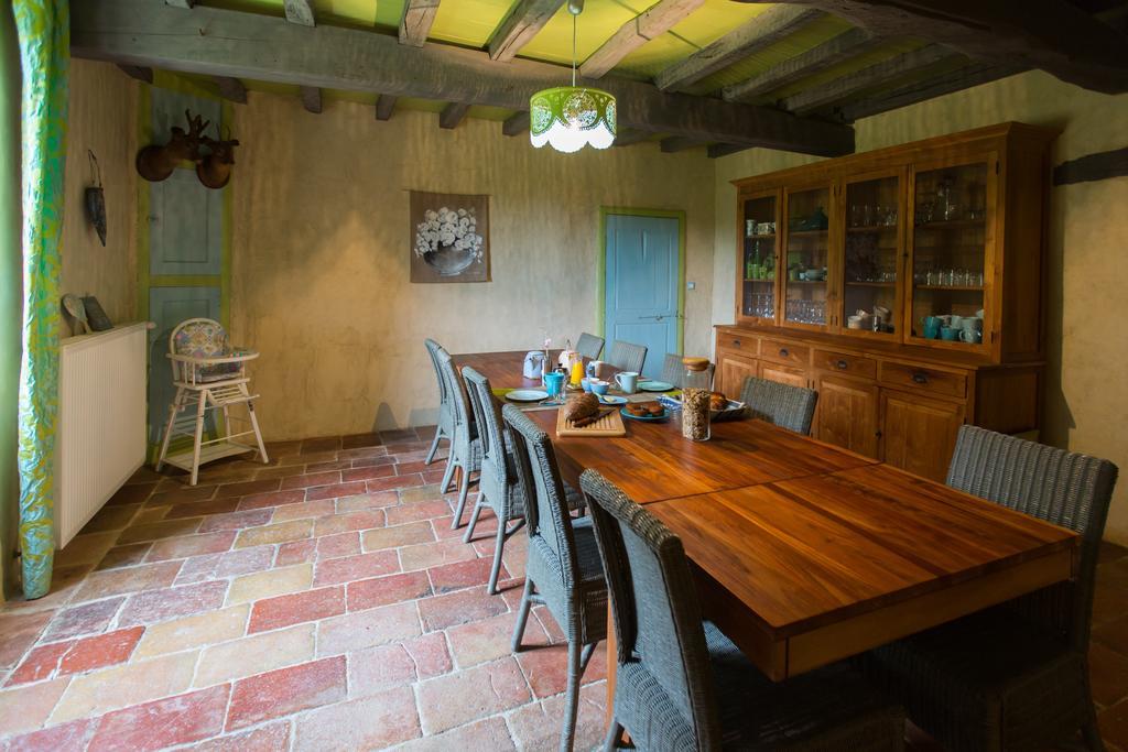 Au Mas Des Calmettes Bed & Breakfast Parisot  Екстериор снимка