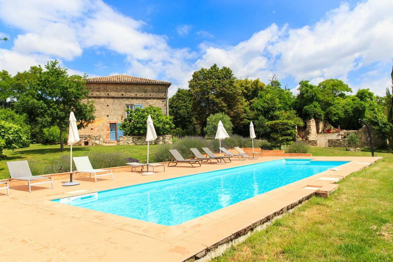 Au Mas Des Calmettes Bed & Breakfast Parisot  Екстериор снимка